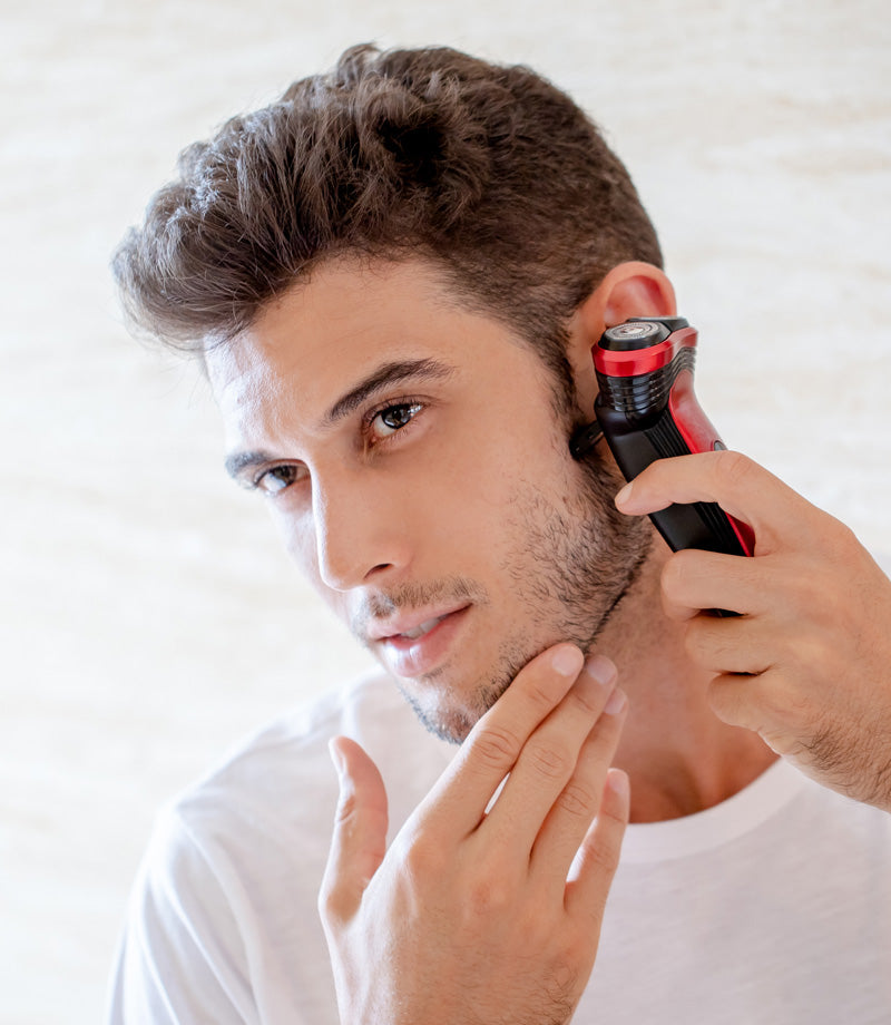 Rotary Shaver with pop-up trimmer